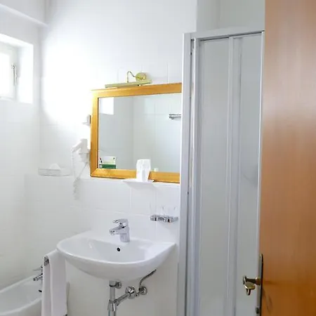 Hotel Pfeifer Zum Kirchenwirt 4*